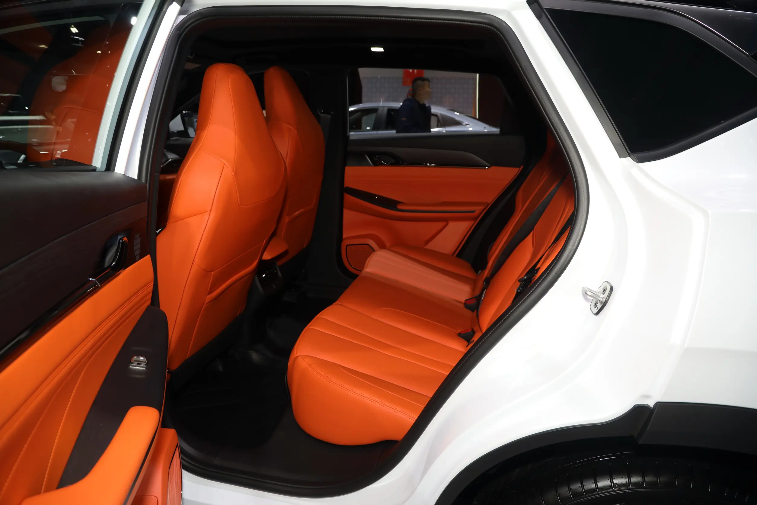 Brand-New Aeolus (Fengshen) L7 EV Series – High-Efficiency Pure Electric SUV (LHD) 034774da729647d48ffa1c0375446c09~2508x0
