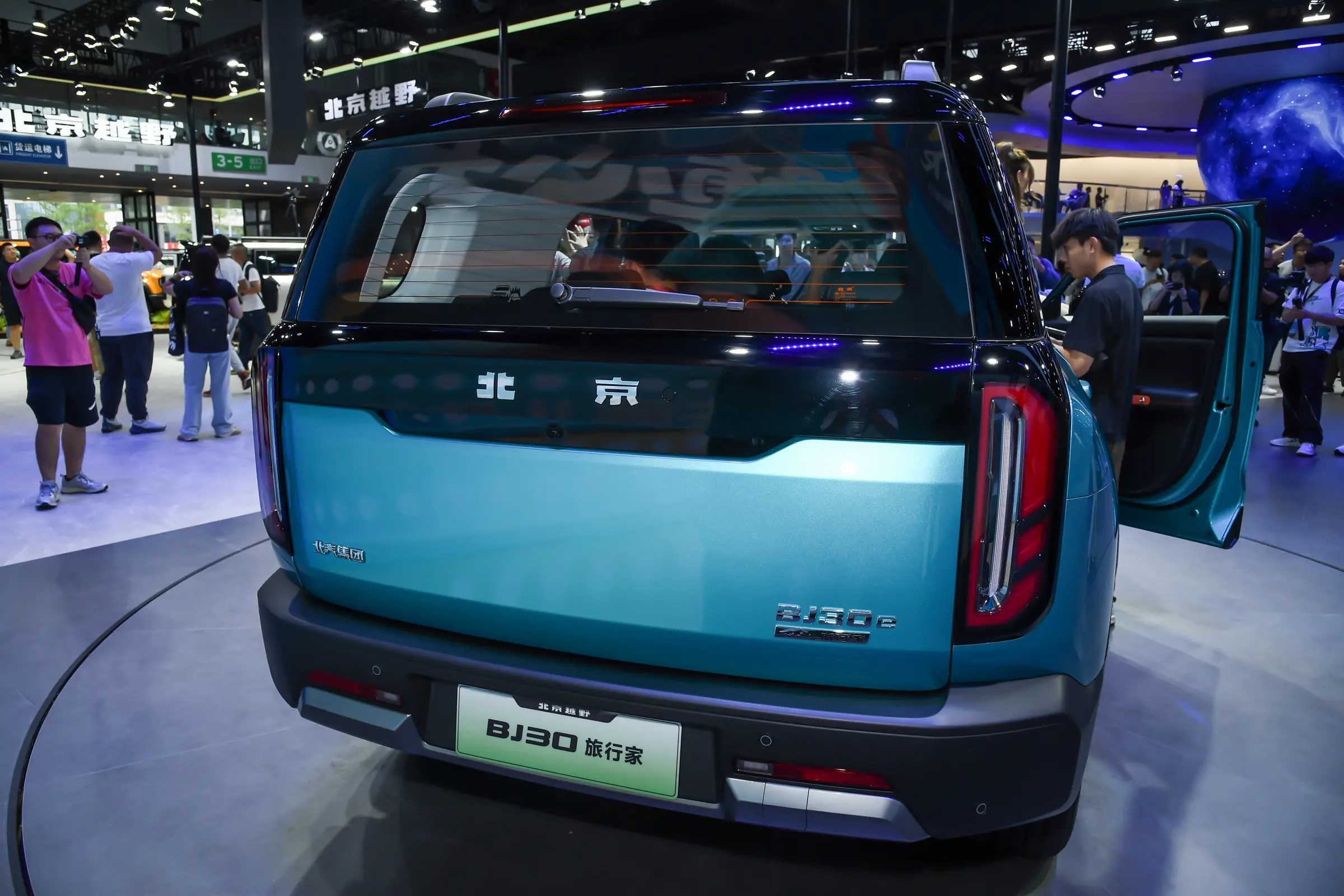 Brand-New BAIC BJ30 Series – Hardcore Style 1.5TD Gasoline Fleet SUV (LHD) 14871b026e8a441281e74ec700c46584~2508x0