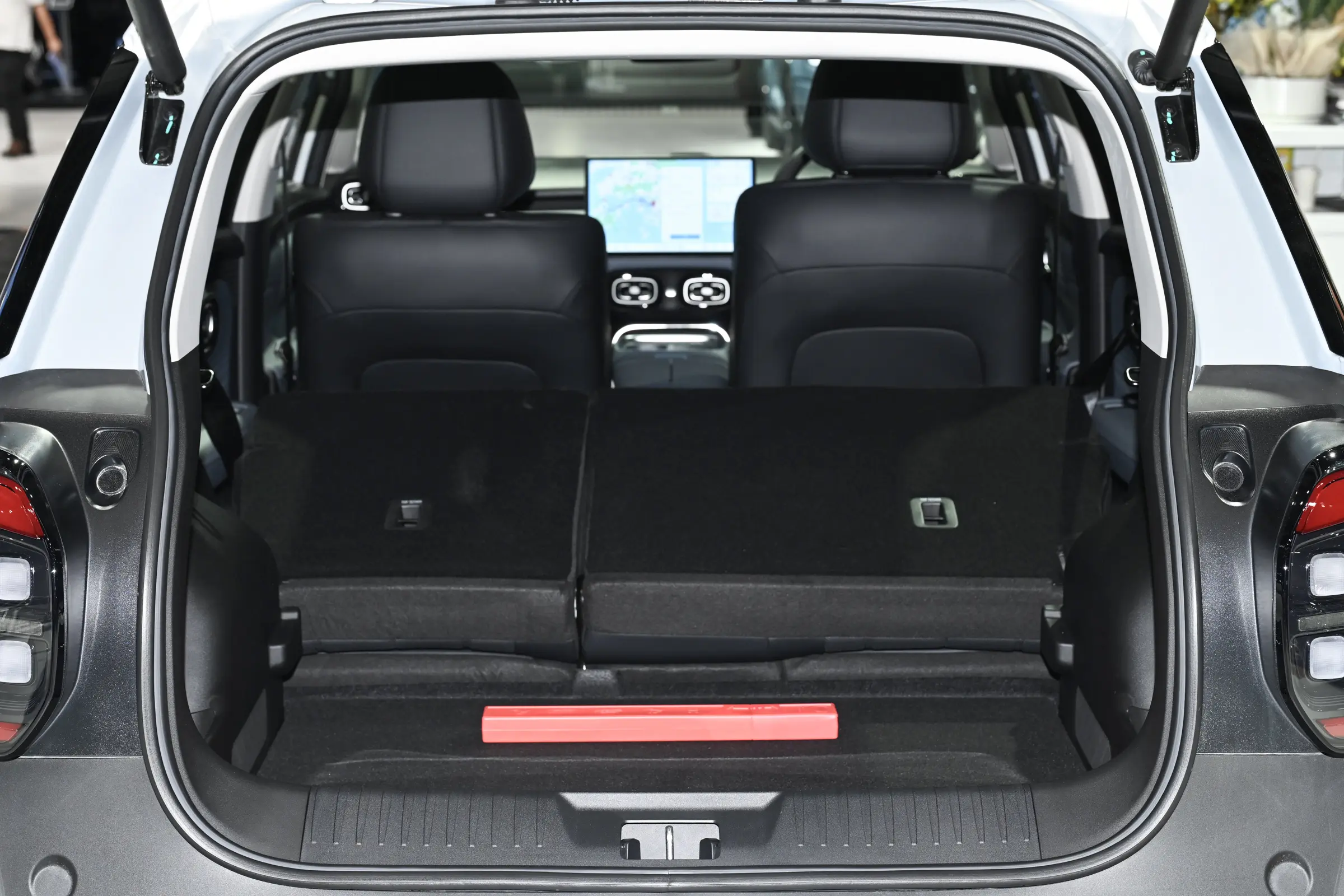 GAC Aion UT Pure EV Series - Wholesale Price & Fleet Specifications 1f1fdb161d614be7a33578a6ffb12017.jpg~2508x0