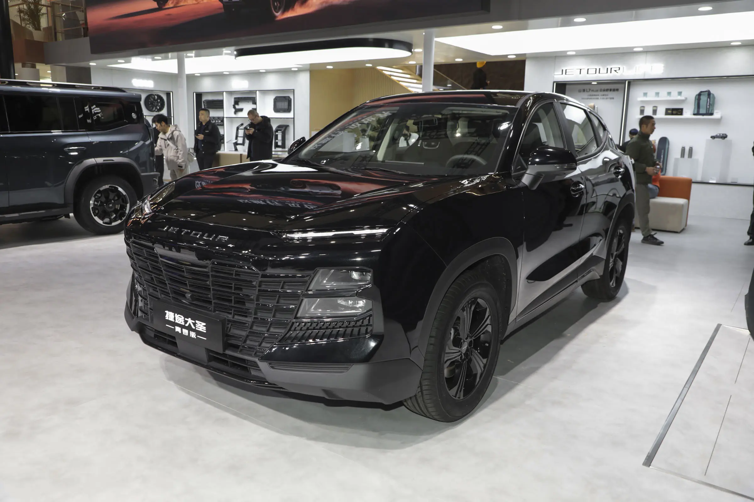 Jetour SUV Series – High-ROI Commercial & Passenger Fleet Solutions 3180ebd456de4b89882b09ee84fbb2c0~2508x0