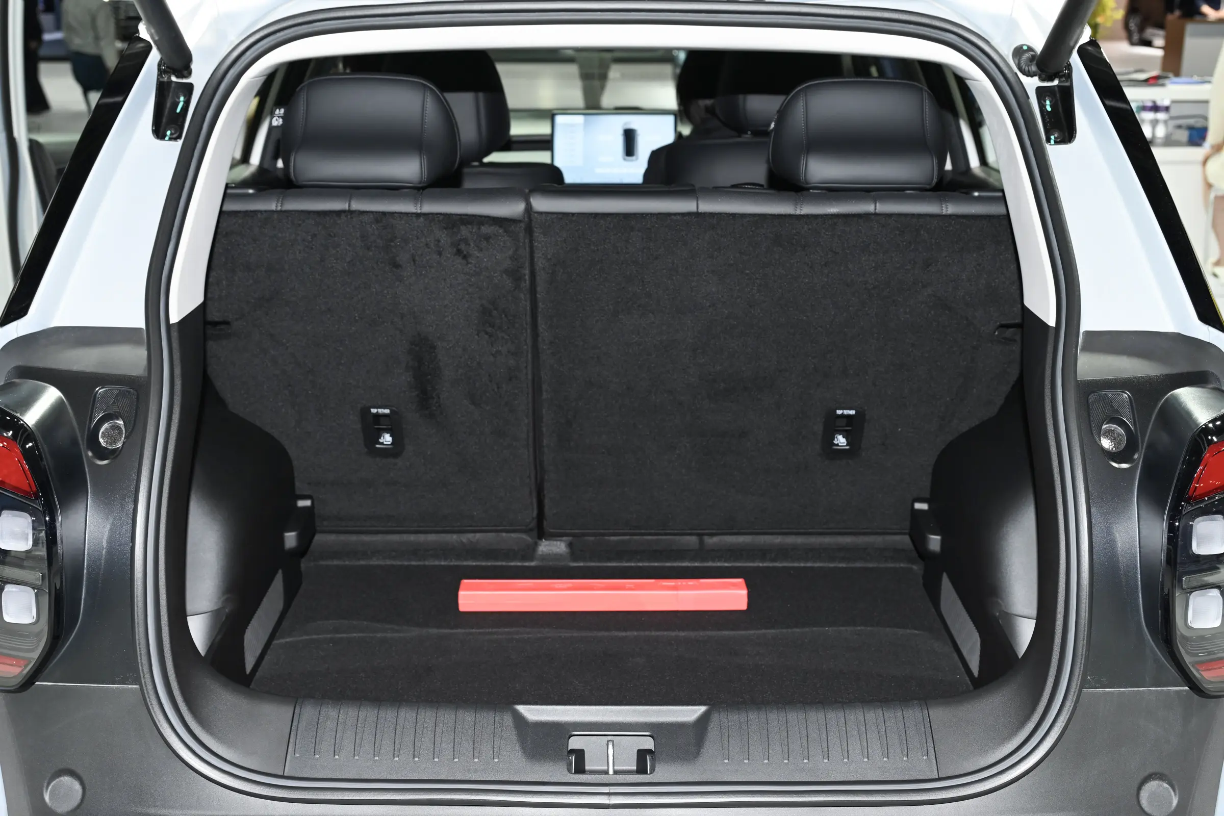 GAC Aion UT Pure EV Series - Wholesale Price & Fleet Specifications 43b61f16997a48428ed0dc93fbf47a5b.jpg~2508x0