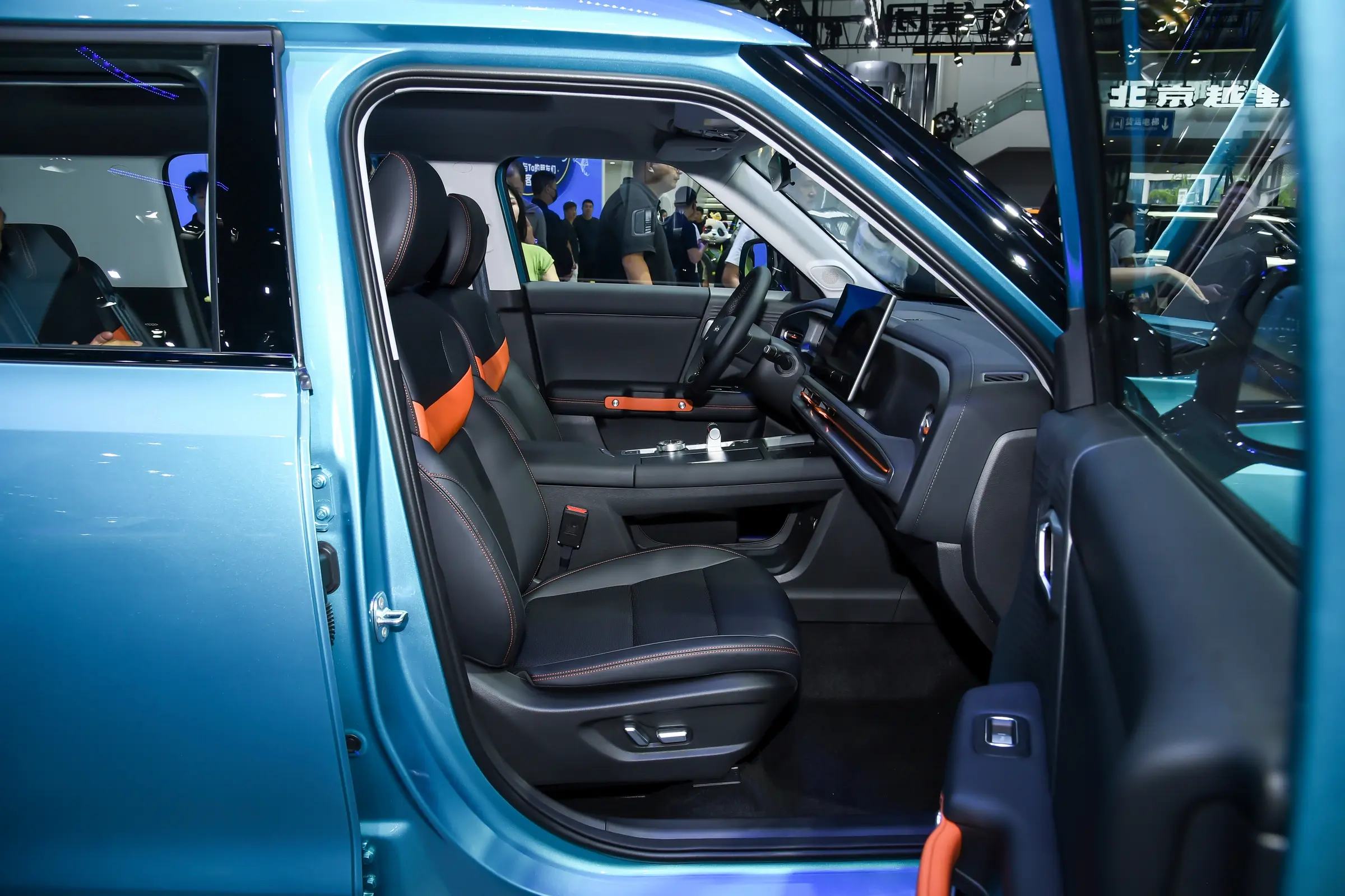 Brand-New BAIC BJ30 Series – Hardcore Style 1.5TD Gasoline Fleet SUV (LHD) 490e02c63ad448fc8dd7d6620a5afde6~2508x0