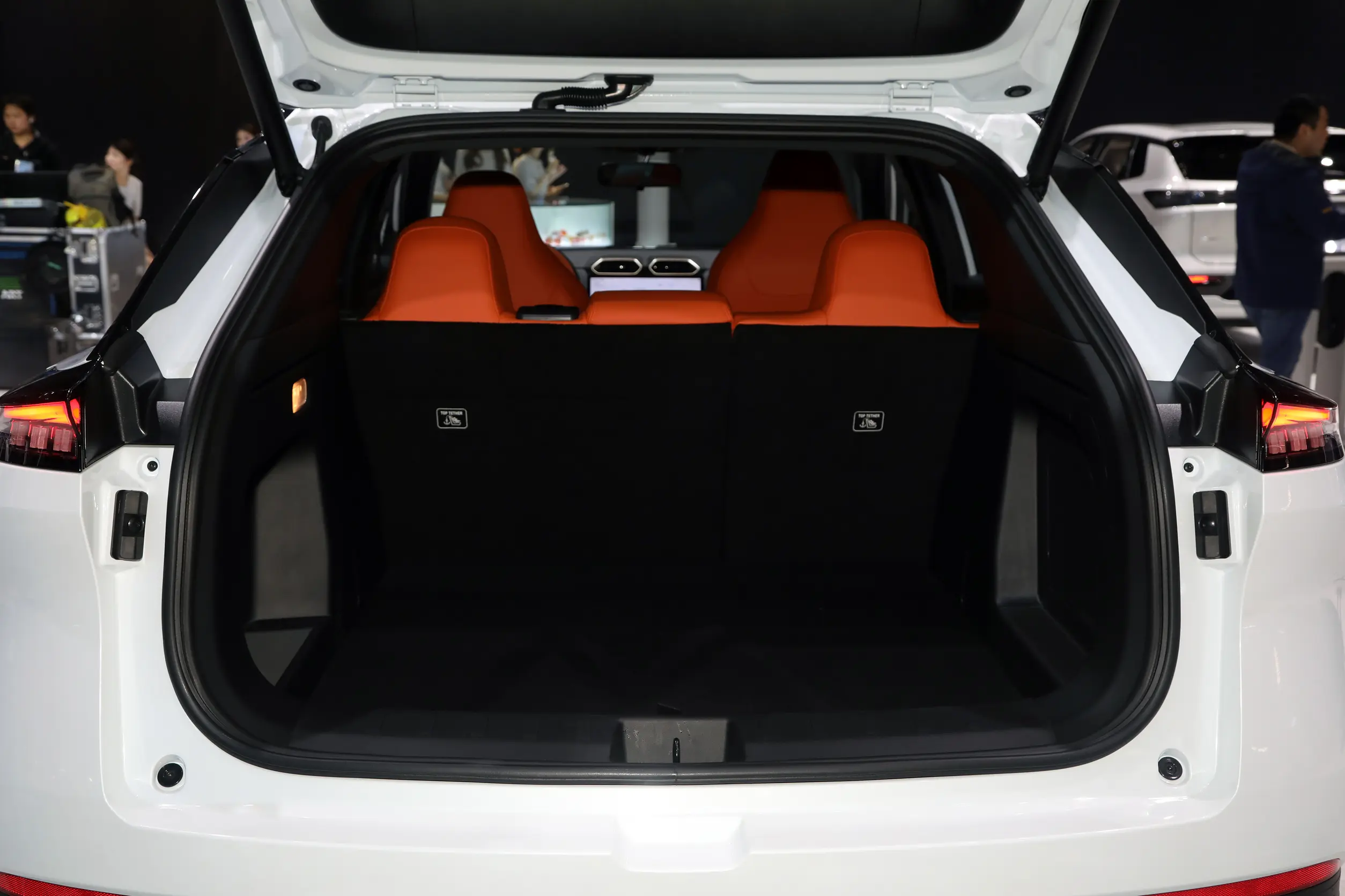 Brand-New Aeolus (Fengshen) L7 EV Series – High-Efficiency Pure Electric SUV (LHD) 6ee1503bbd2a4ca9bdbc8bfae525e13e~2508x0