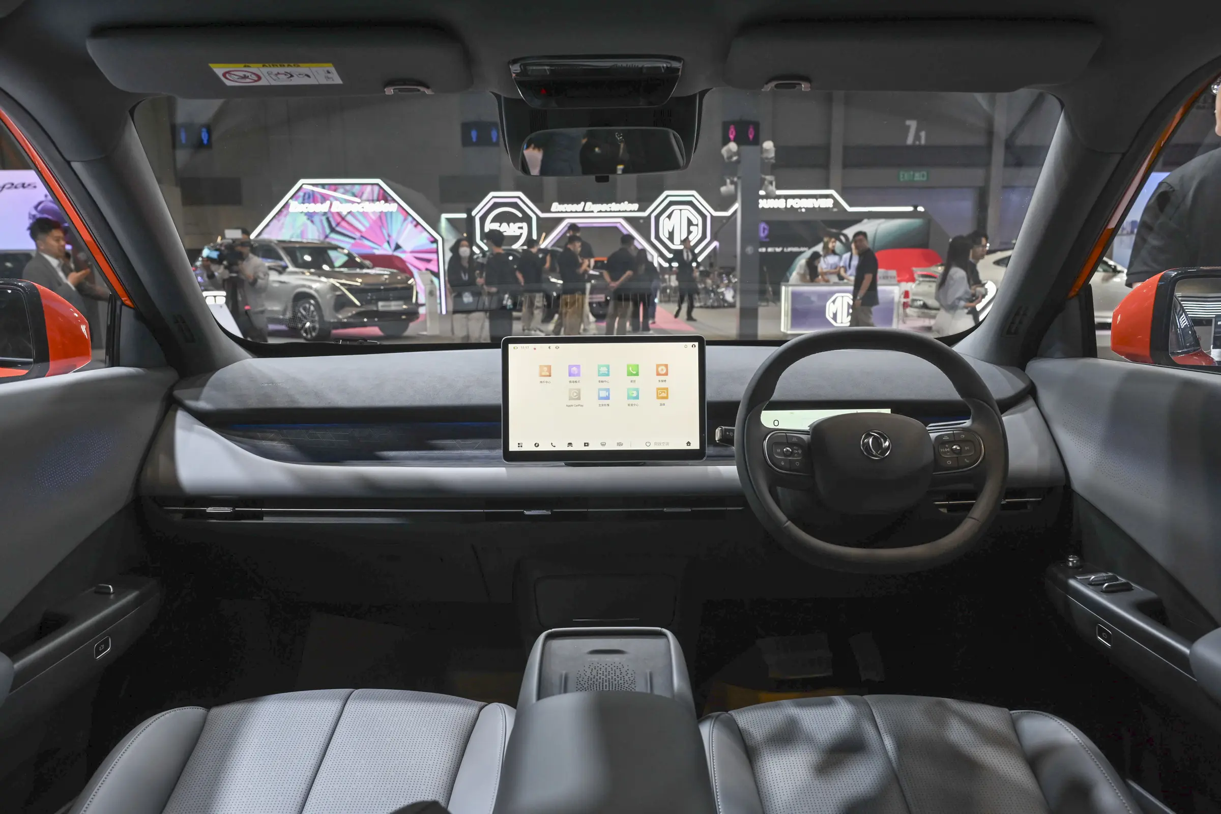 Dongfeng Namo 06 Compact Pure EV SUV - Wholesale Fleet Price 70fb173a8701443c89331202bf955511.jpg~2508x0