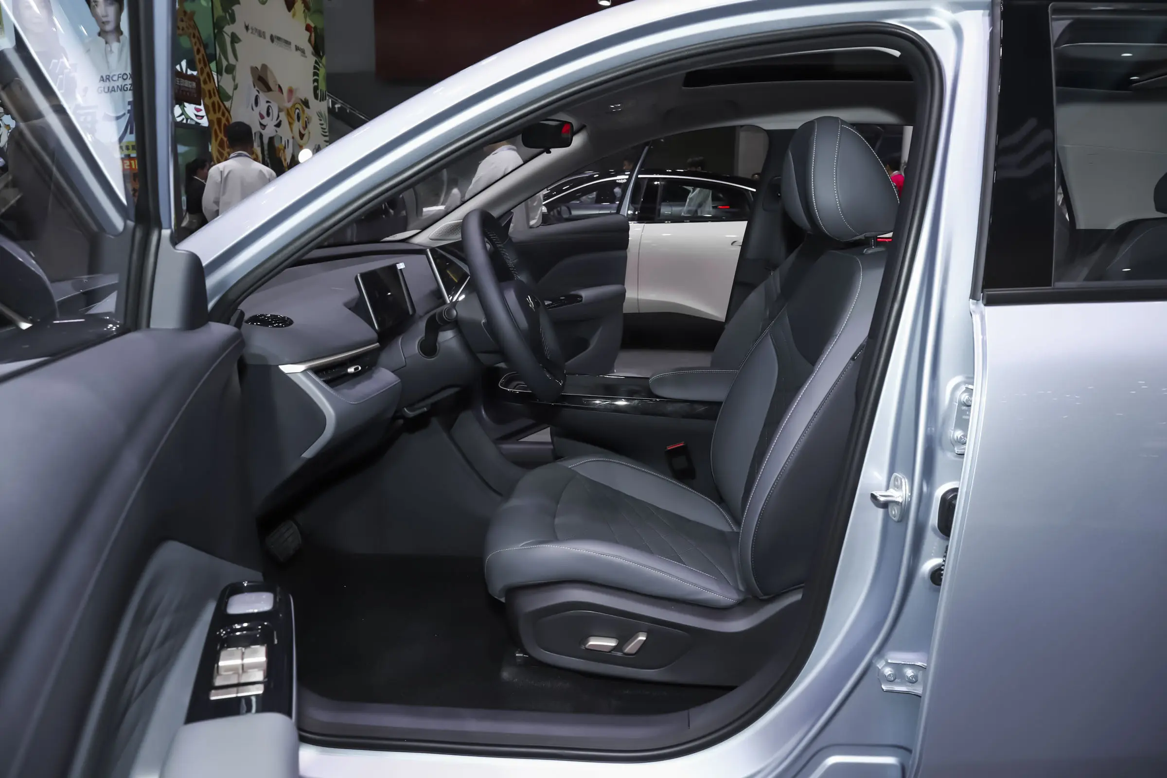 BAIC ArcFox T1 Series – Intelligent Pure Electric Compact SUV (LHD Fleet Specification) 76a9966981ca45769b8f12a20113ec01~2508x0