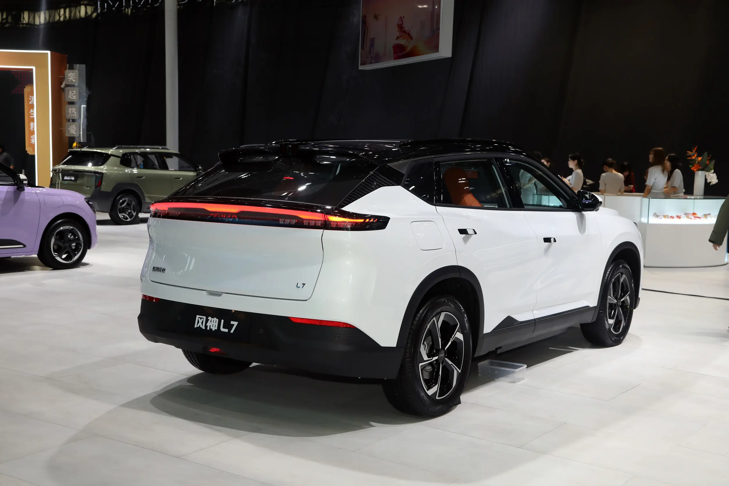 Brand-New Aeolus (Fengshen) L7 EV Series – High-Efficiency Pure Electric SUV (LHD) 824c42d2b02d4bb18e0523241b87b97b~2508x0