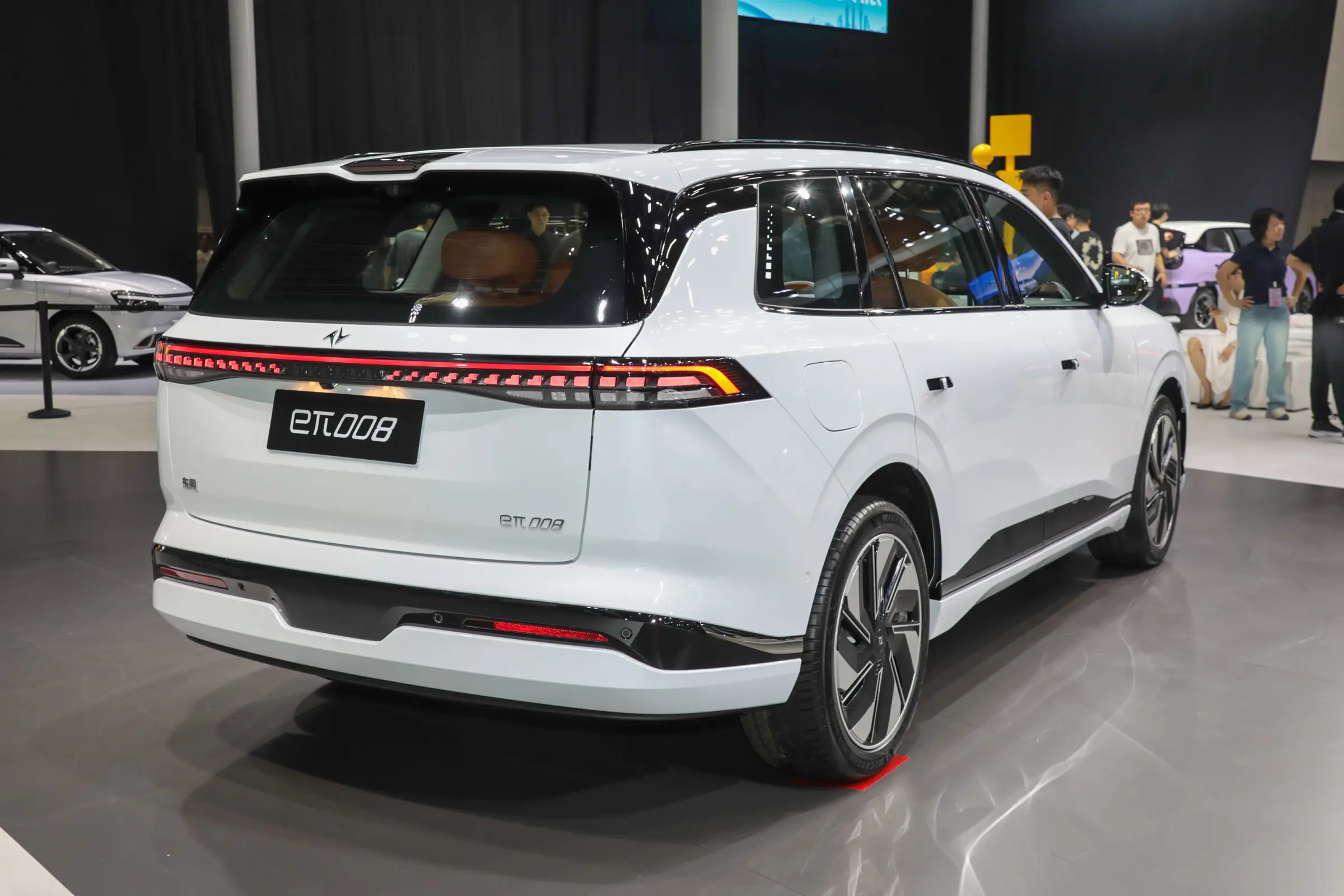 Dongfeng eπ008 EREV Series - Wholesale Price & Fleet Specifications 89cc9574aa25d1ec58f783c843826cac~2508x0