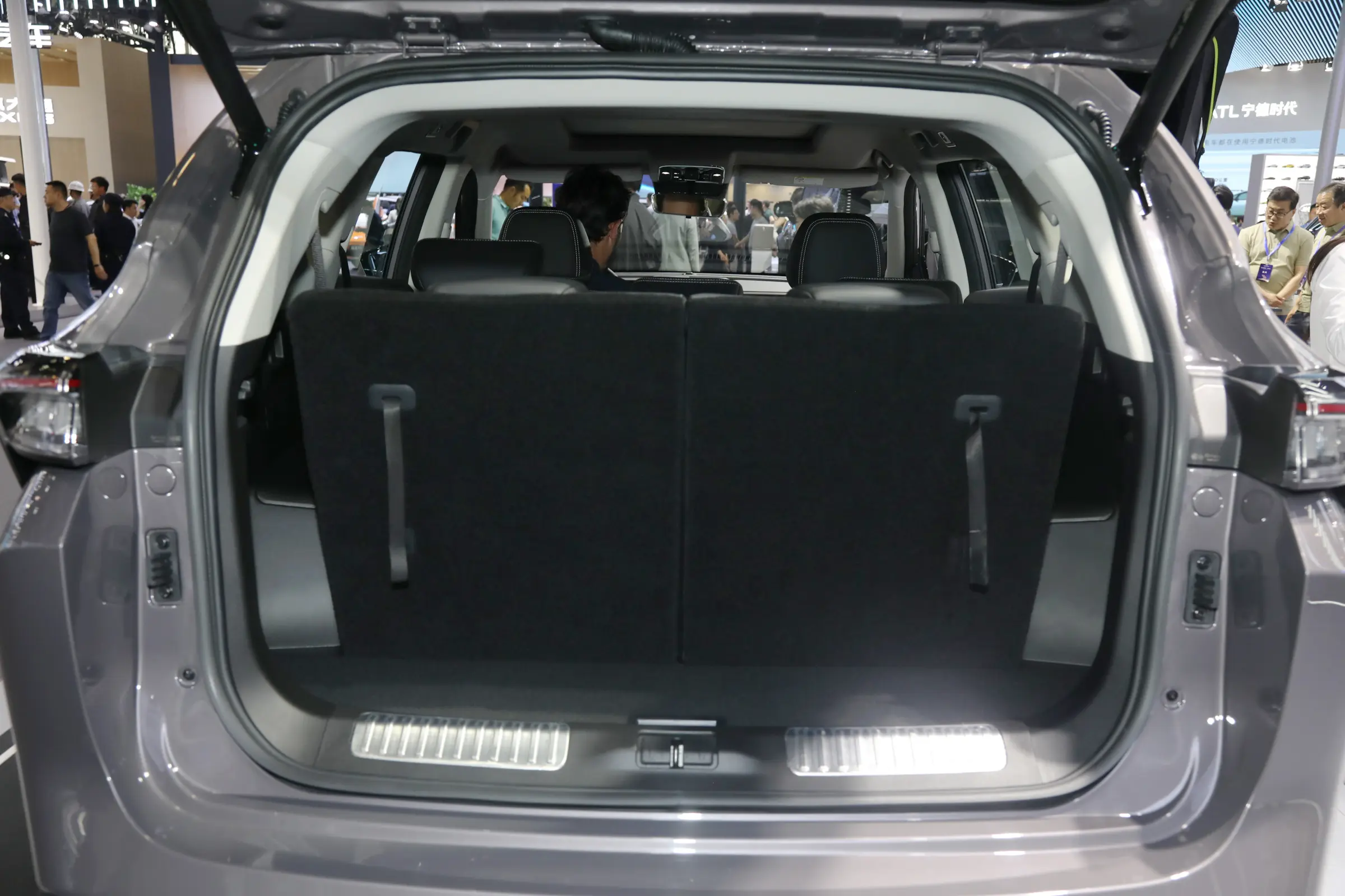Brand-New Jetour X70 PLUS Series – Premium High-Capacity Passenger & Executive Fleet SUV (LHD) 96b0e4f4078f02522430a4ff90448c5c~2508x0