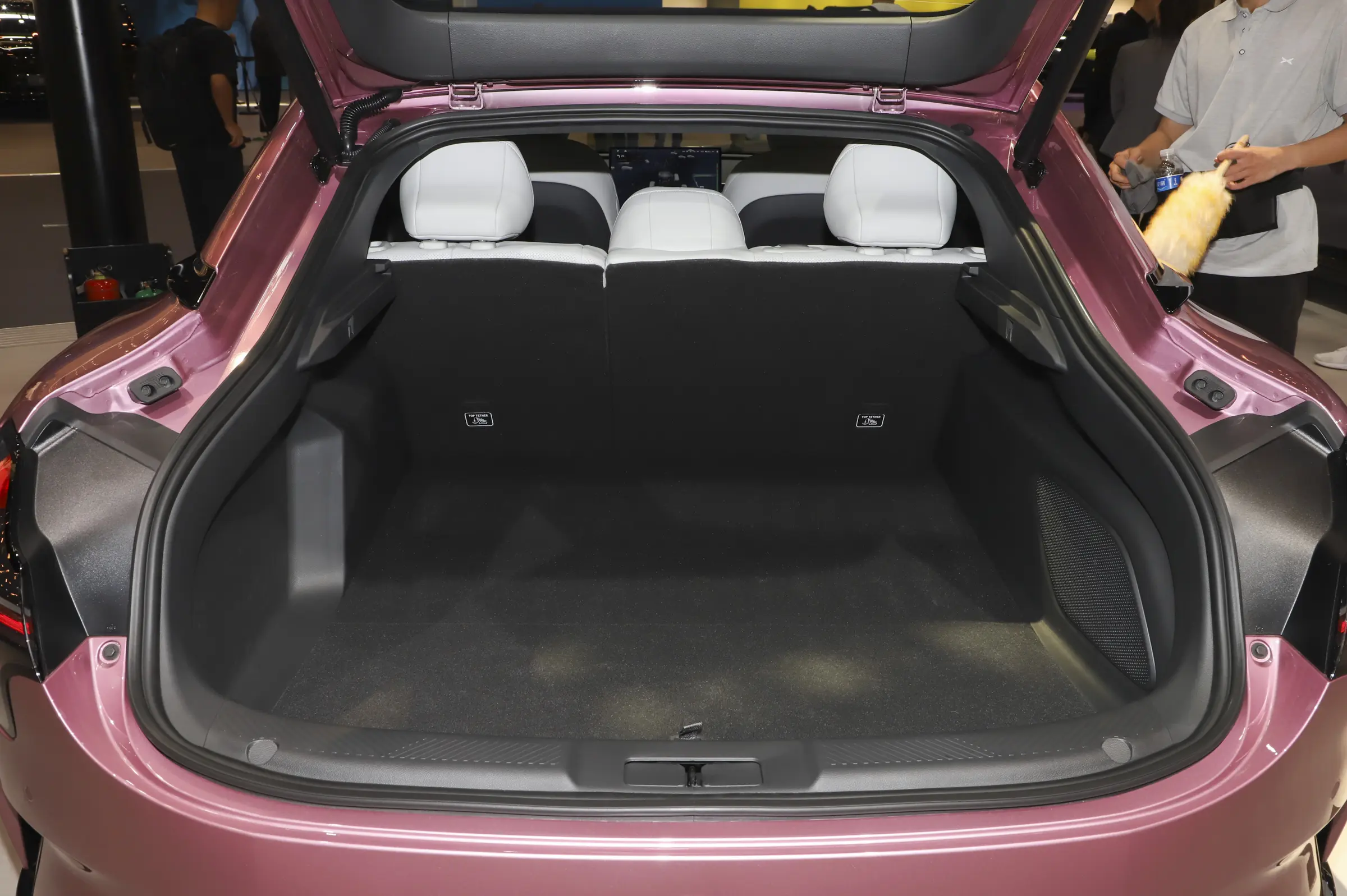 Xpeng M03 Pure EV Series - Wholesale Price & Fleet Specifications 9a1f15b53af442bebba0410c345a15ad.jpg~2508x0