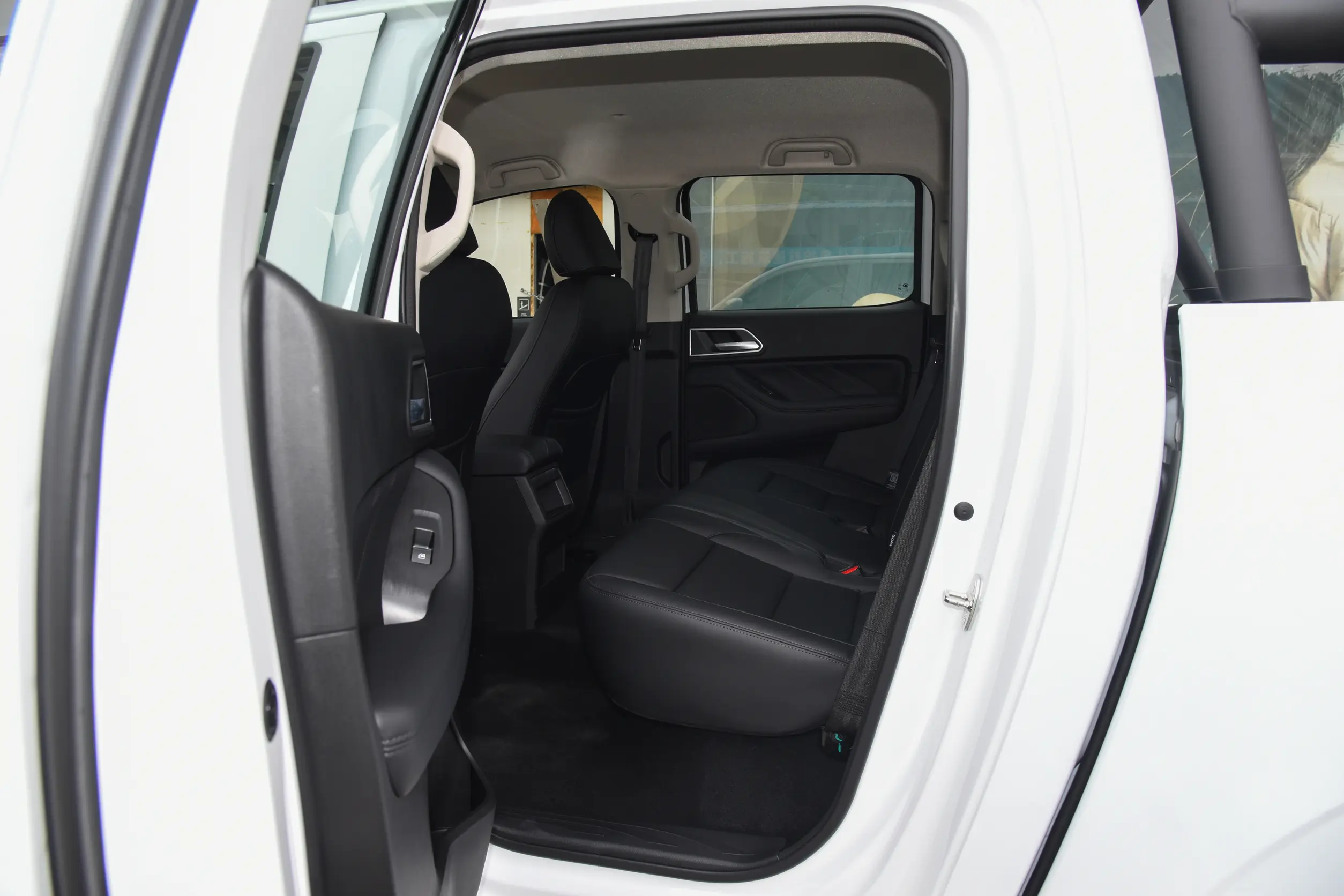 GWM Commercial POER Series – Heavy-Duty Fleet Pickup Truck dcp c491b538f4a9a038b7aaad2b869fbc56~2508x0