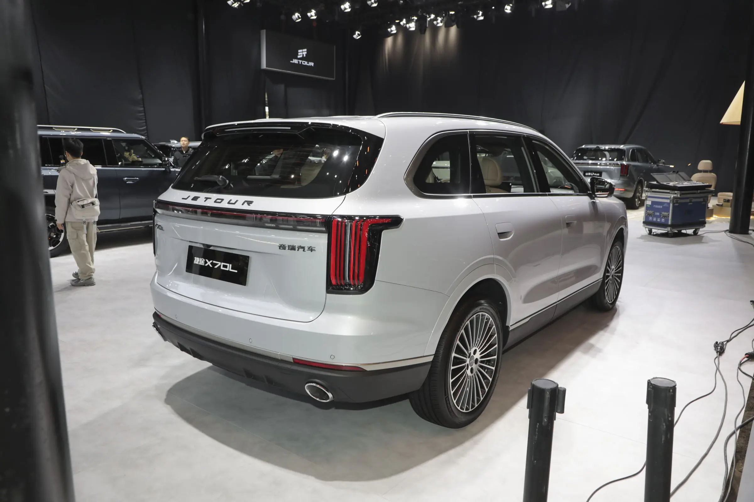 Brand-New Jetour X70FL Series – High-Utility Commercial & Passenger Fleet SUV (LHD) ade4fbda75044b4a9b1cd1c17c52d3b3~2508x0