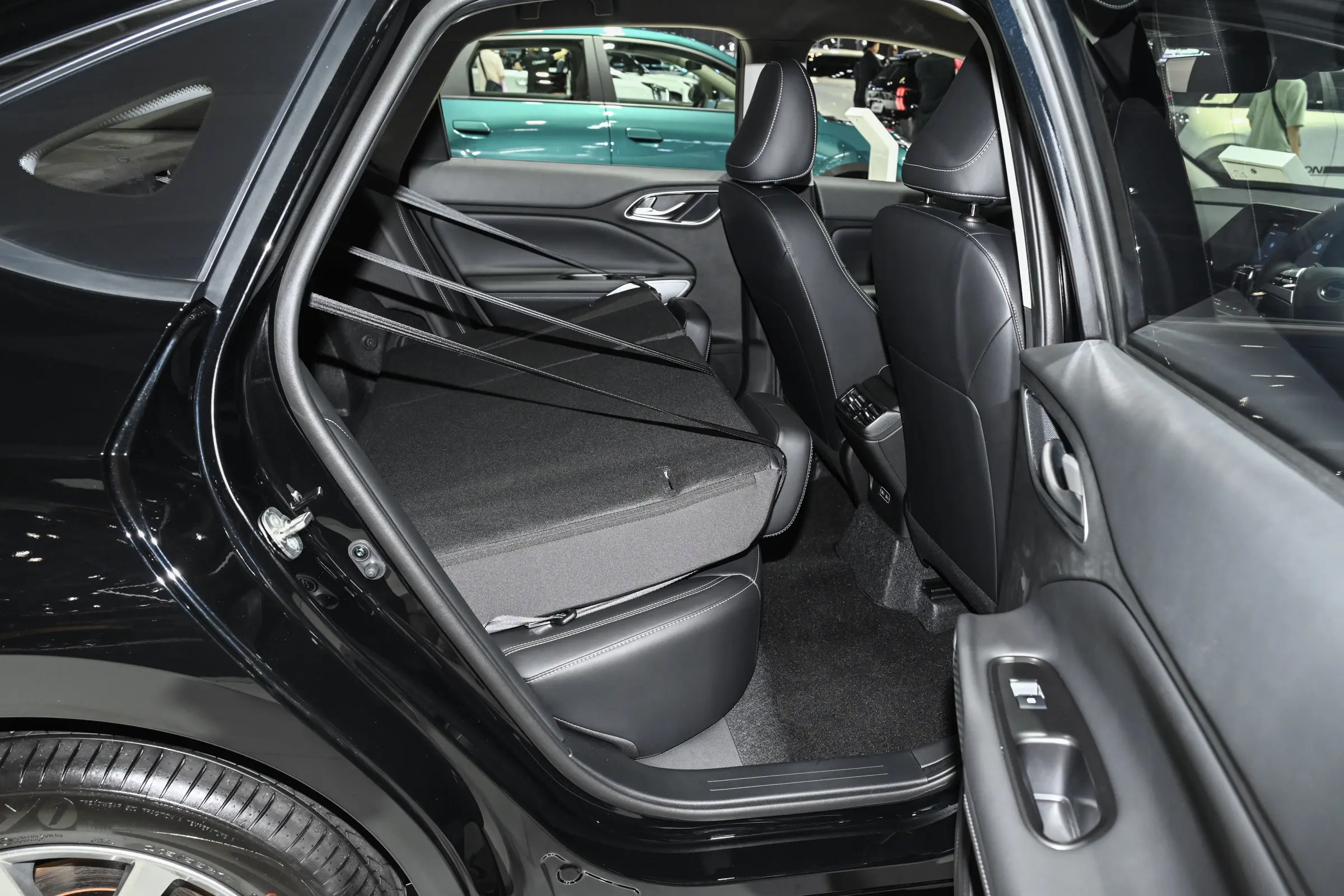 GAC Aion ES Plus Pure EV Series - Wholesale Price & Fleet Specifications b12d512d7301498ab95ae215f761a65a.jpg~2508x0