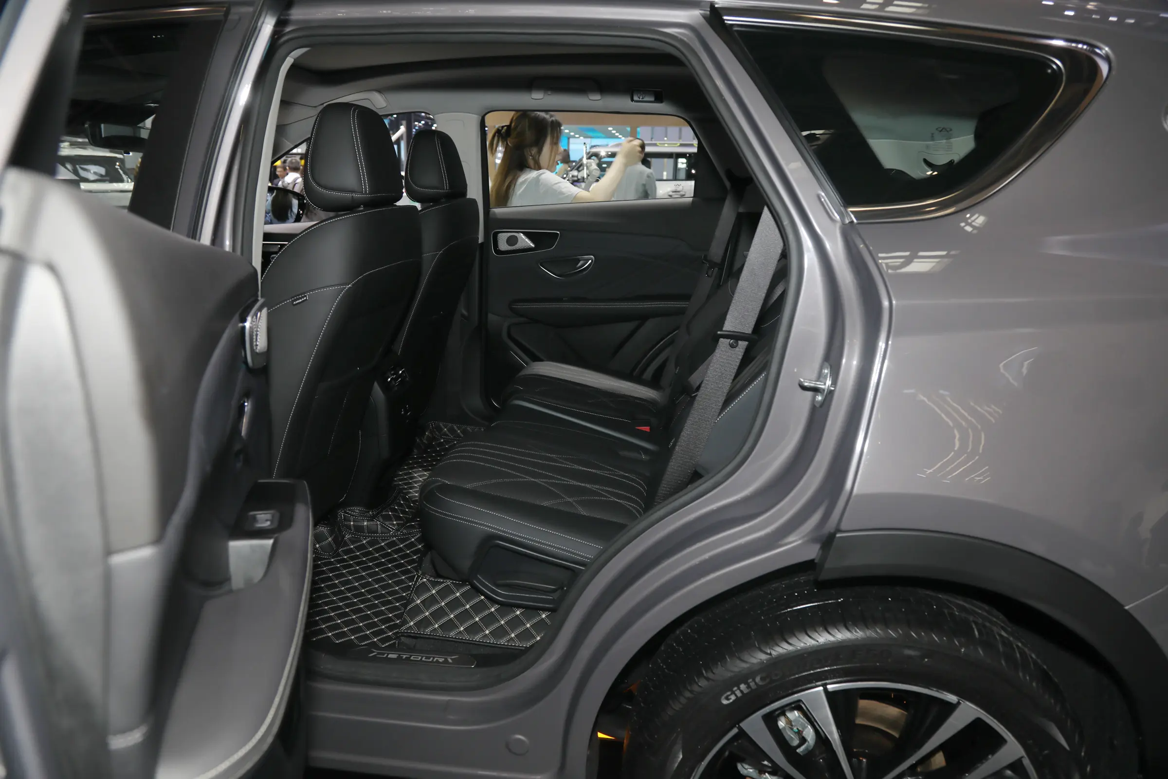 Brand-New Jetour X70 PLUS Series – Premium High-Capacity Passenger & Executive Fleet SUV (LHD) ccb3e88b15892c701d349ff536788955~2508x0