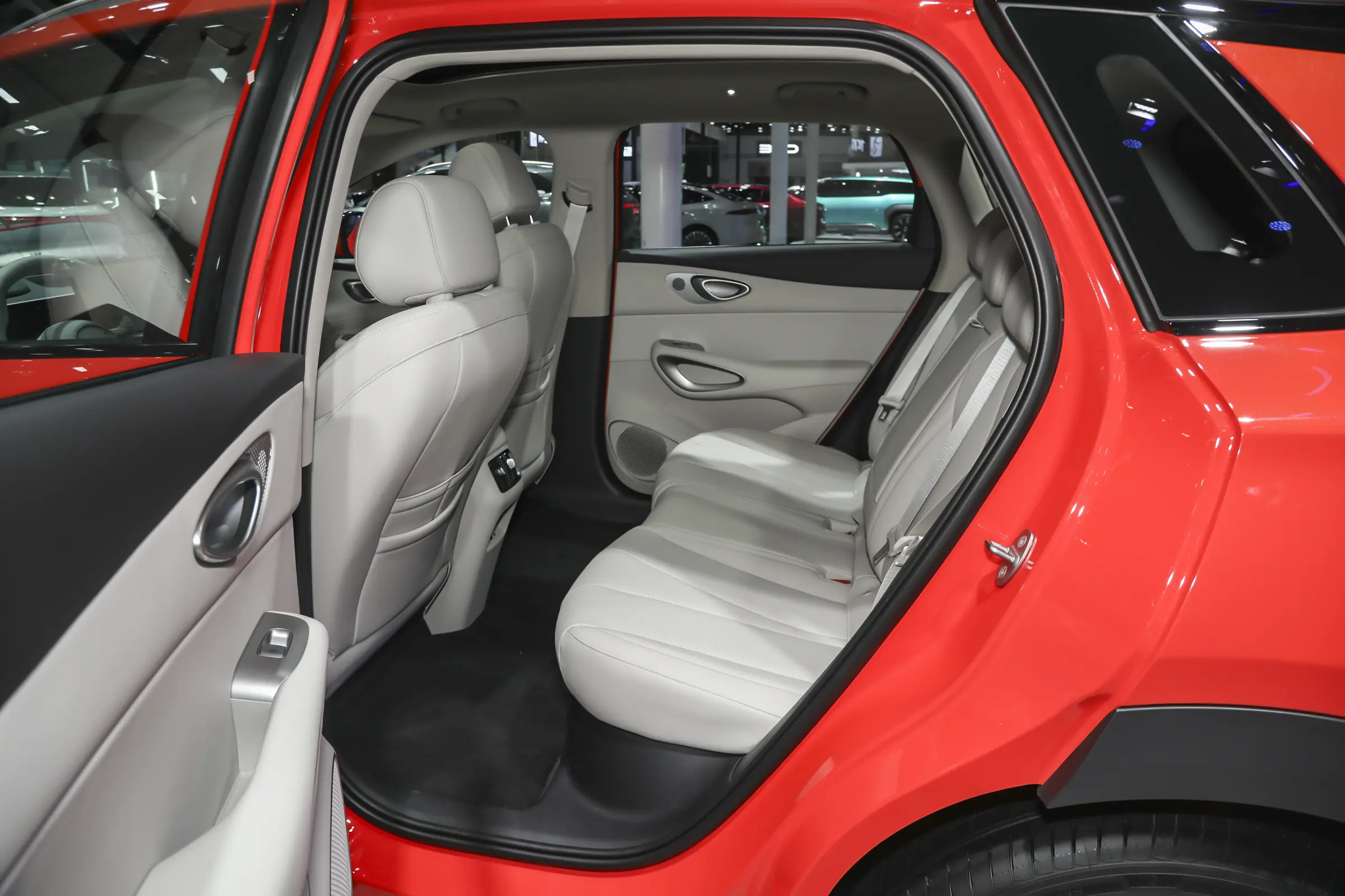 e306abdc24af4be68f82bd3a143caf82.jpg~2508x0